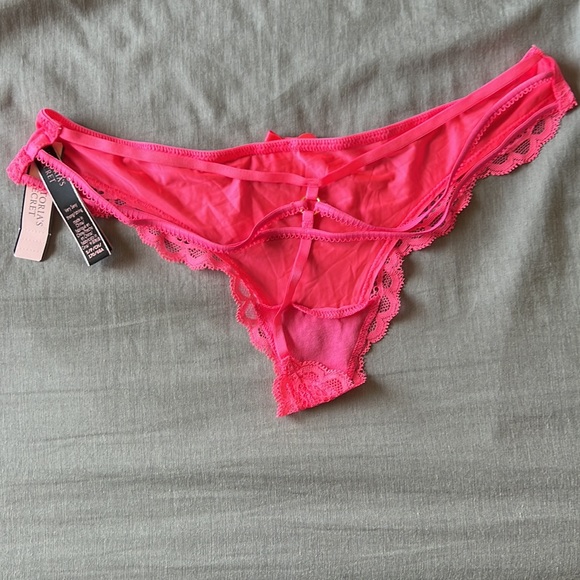 NWT Victoria’s Secret panty bundle!! - Picture 4 of 5